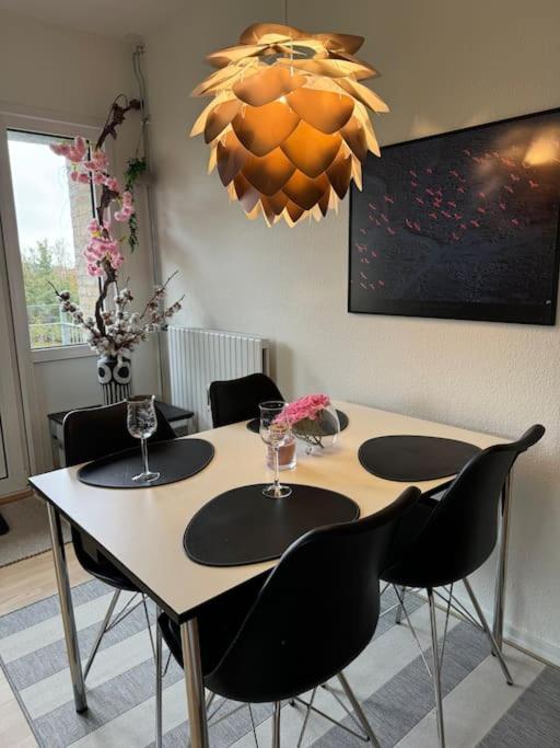 Stor Og Lys Lejlighed I Hjertet Af Holstebro Exterior foto